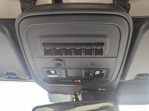 New 2025 Ford Bronco Badlands image 36