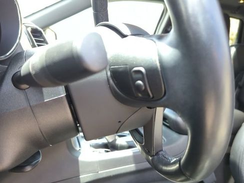 Used 2021 Jeep Grand Cherokee Laredo X AWD/4WD image 17