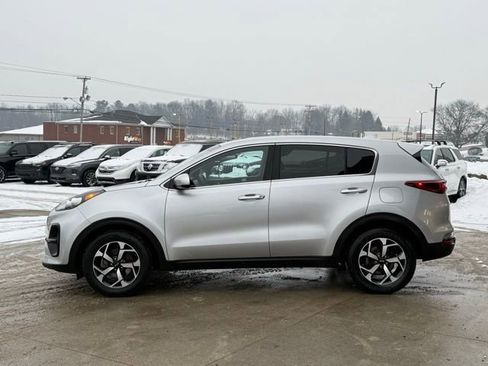 Used 2020 Kia Sportage LX image 4