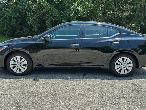 Certified 2024 Nissan Sentra S FWD image 25
