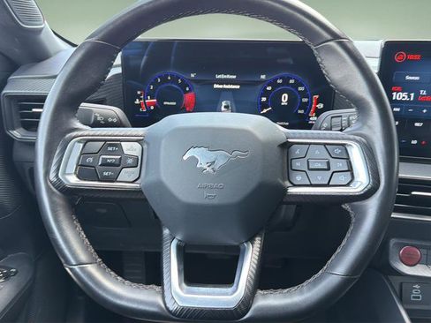 Used 2024 Ford Mustang Convertible image 9