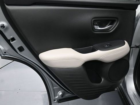 New 2026 Honda HR-V LX image 6