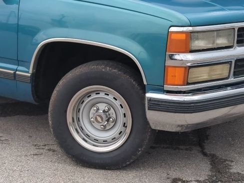 Used 1998 Chevrolet Silverado 1500 2WD Extended Cab w/ Preferred Equipment Group 2 image 2