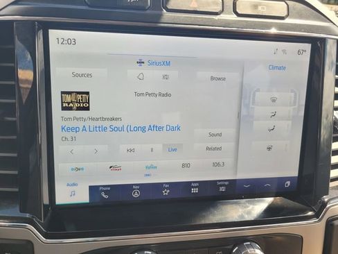 Certified 2022 Ford F250 Lariat w/ Lariat Value Package image 22