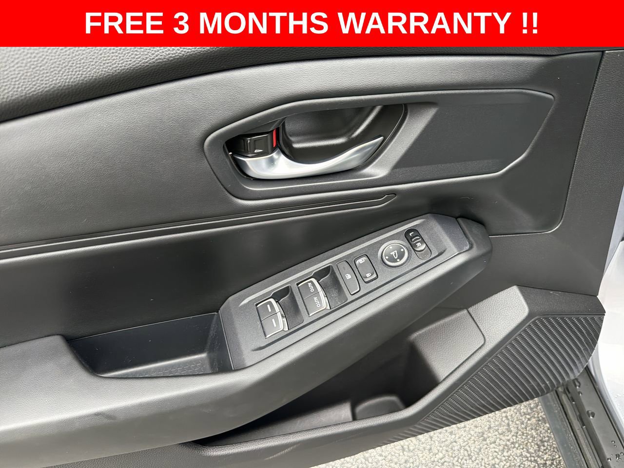 Used 2025 Honda Accord SE image 12