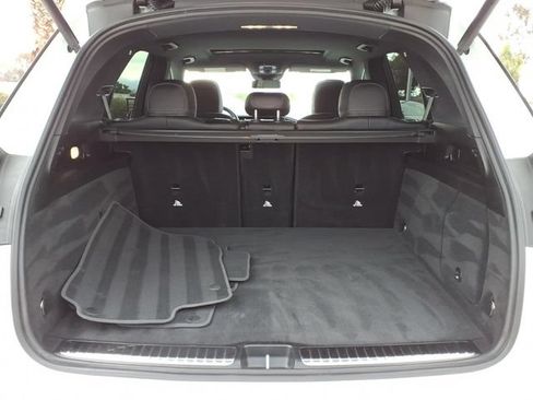 Certified 2025 Mercedes-Benz GLE 450e 4MATIC w/ Driver Assistance Package image 23