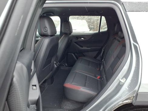 Used 2025 Chevrolet Equinox RS w/ Safety and Technology Package image 11