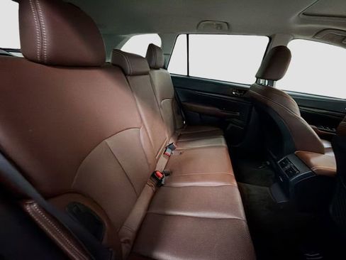 Used 2014 Subaru Outback 3.6R Limited image 25