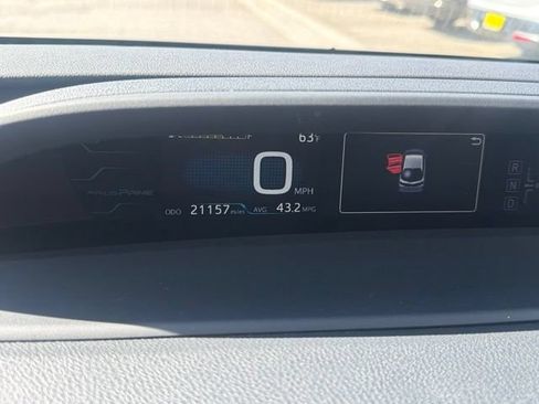 Used 2019 Toyota Prius Prime Plus w/ Carpet Mat Package FWD image 8
