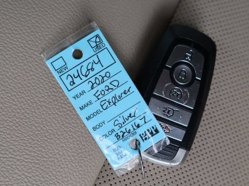 Used 2020 Ford Explorer Limited RWD image 54