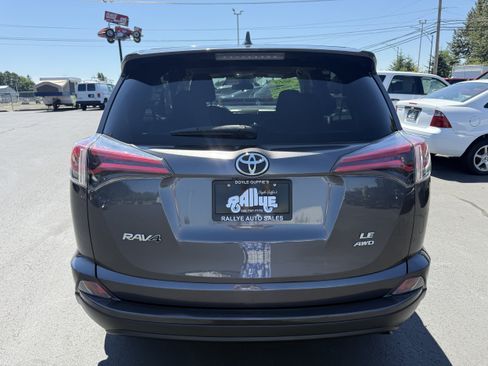 Used 2018 Toyota RAV4 LE w/ All Weather Liner Package AWD/4WD image 6