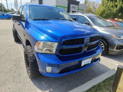 Used 2016 RAM 1500 Express w/ Popular Equipment Group AWD/4WD image 22
