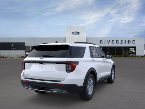 New 2026 Ford Explorer Active RWD image 8