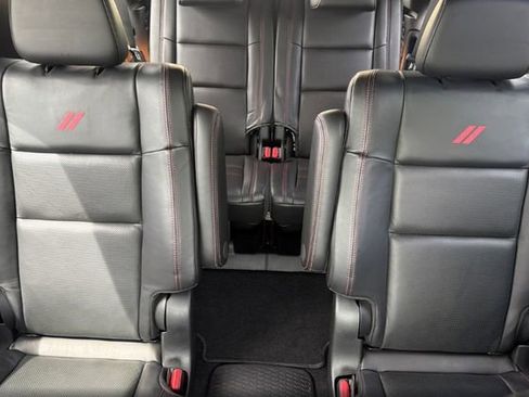 Used 2021 Dodge Durango R/T w/ Blacktop Package AWD/4WD image 17