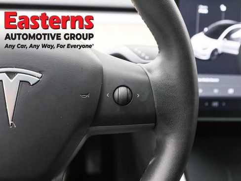 Used 2020 Tesla Model 3 Long Range image 15