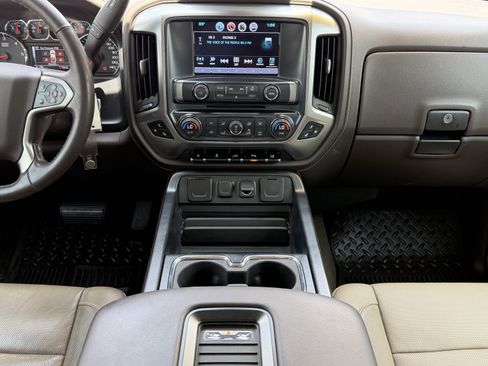 Used 2017 Chevrolet Silverado 2500 LTZ w/ LTZ Plus Package RWD image 15