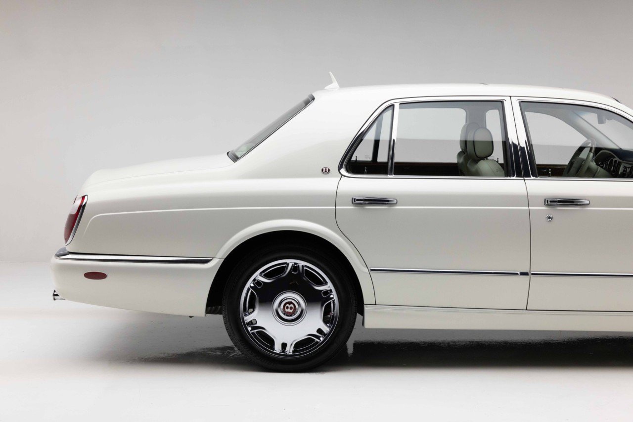 Used 2008 Bentley Arnage R RWD image 27