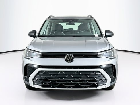 Used 2025 Volkswagen Taos S FWD image 2