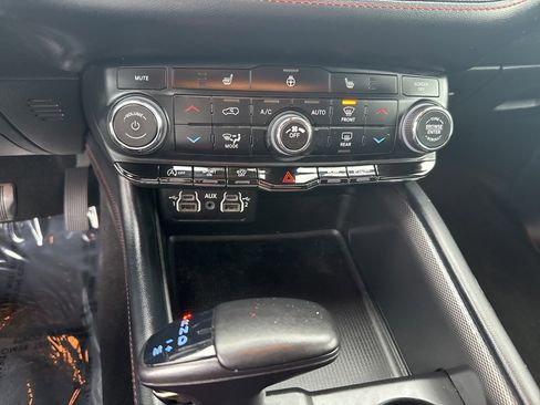 Used 2023 Dodge Durango GT image 27