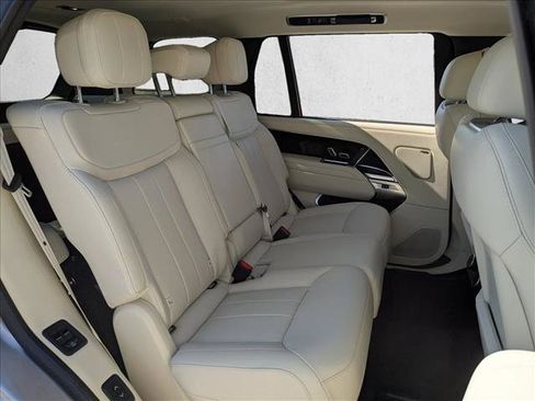 Used 2025 Land Rover Range Rover Long Wheelbase SE AWD/4WD image 20