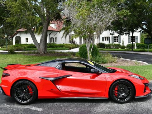 Used 2023 Chevrolet Corvette Z06 w/ Stealth Interior Trim Package RWD image 46