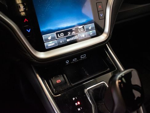 Certified 2025 Subaru Outback Premium AWD/4WD image 17