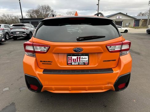 Used 2018 Subaru Crosstrek 2.0i Premium w/ Eyesight System image 4