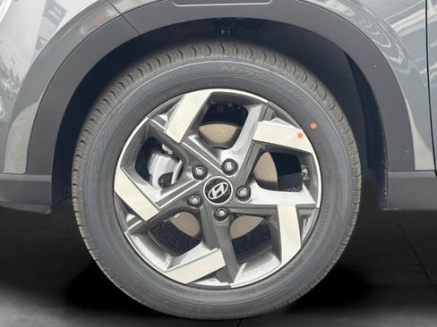 Used 2026 Hyundai Venue SEL FWD image 27