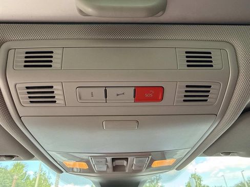 Used 2019 Volkswagen Jetta SEL FWD image 46