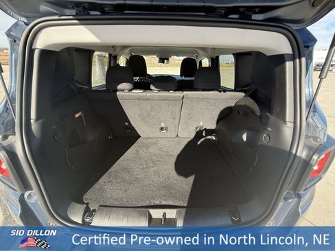 Used 2022 Jeep Renegade Latitude image 11