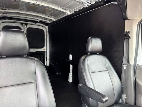 Used 2023 Ford Transit 250 Medium Roof AWD w/ Load Area Protection Package image 12
