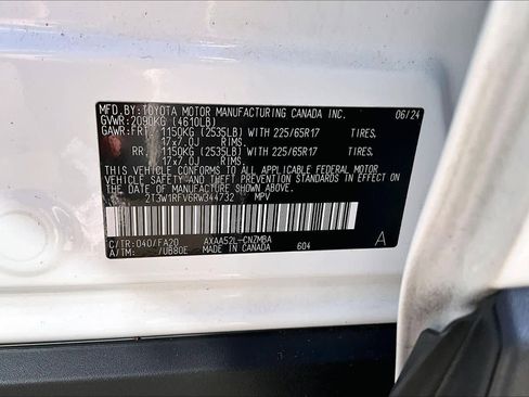 Used 2024 Toyota RAV4 XLE FWD image 32
