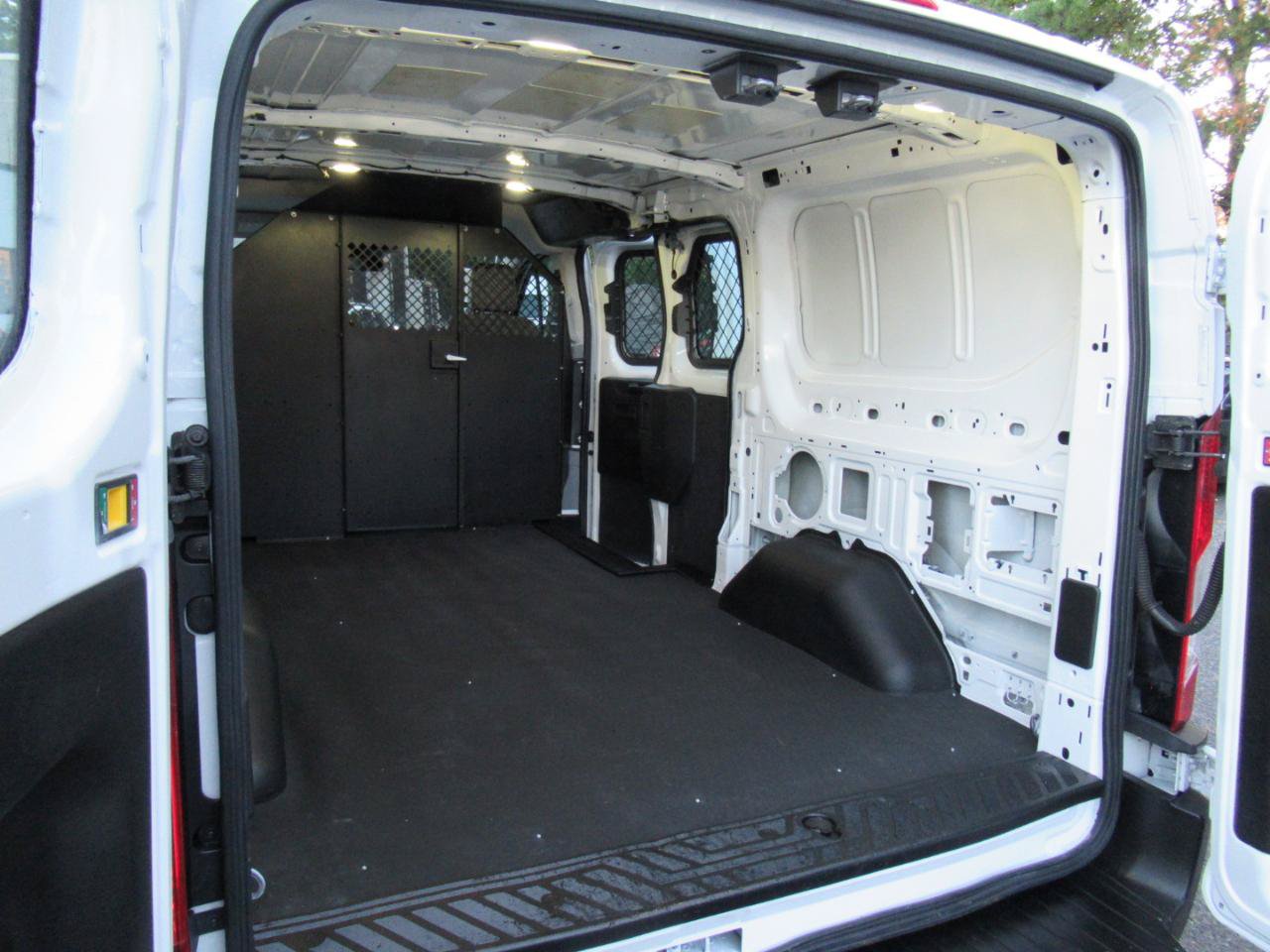 Used 2018 Ford Transit 250 130 Low Roof RWD image 14