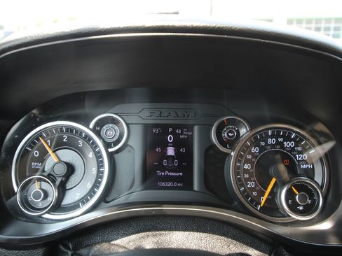 Used 2019 RAM 1500 Big Horn AWD/4WD image 15