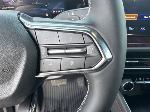 New 2026 Chevrolet Traverse Z71 w/ LPO, Floor Liner Package image 29