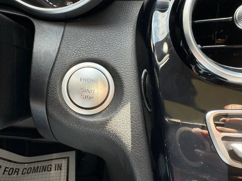 Used 2016 Mercedes-Benz C 300 4MATIC Sedan image 37