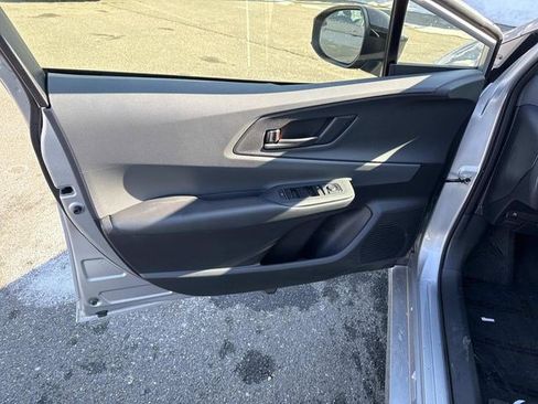 Used 2025 Toyota Prius LE image 13