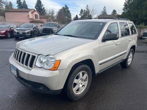 Used 2009 Jeep Grand Cherokee Laredo w/ Trailer Tow Group image 2