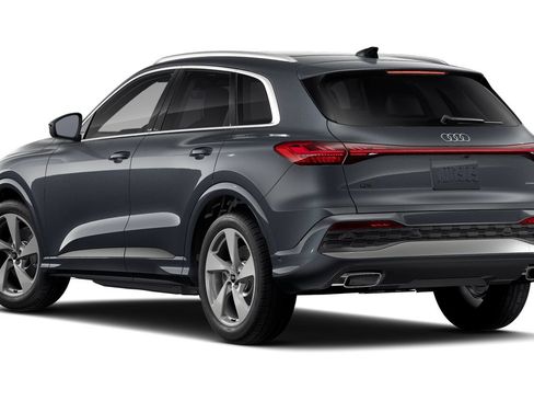 Certified 2025 Audi Q5 Prestige AWD/4WD image 2