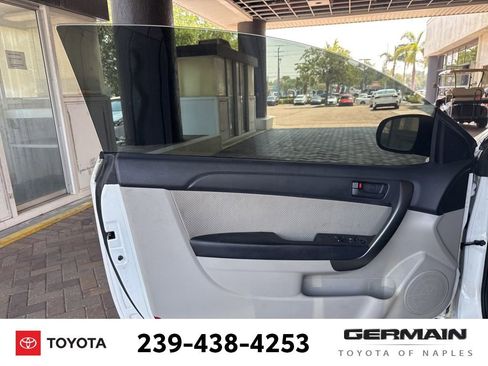 Used 2010 Kia Forte Koup EX image 19