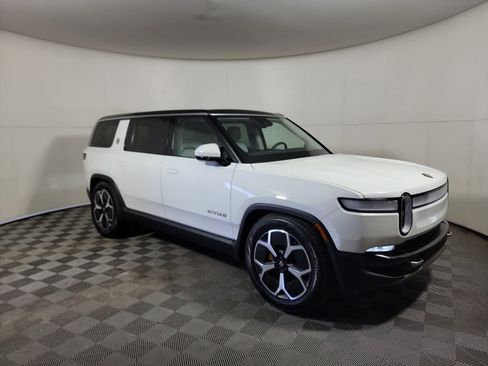 Used 2024 Rivian R1S Adventure AWD/4WD image 7