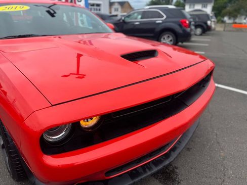 Used 2019 Dodge Challenger R/T RWD image 12