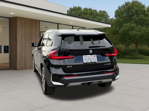 Used 2025 BMW X1 xDrive28i w/ Technology Package image 11
