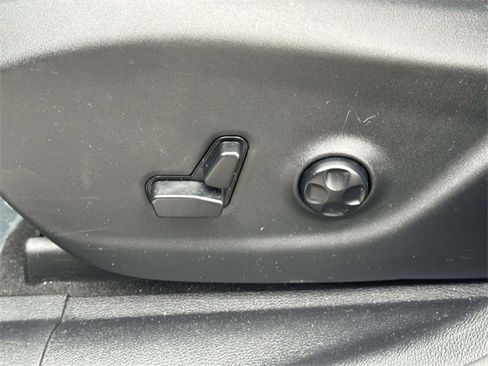 Certified 2019 Jeep Cherokee Limited image 24