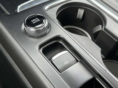 Certified 2023 Lincoln Corsair AWD image 22
