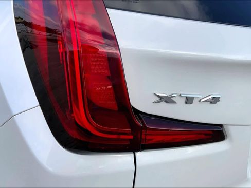Used 2019 Cadillac XT4 Luxury image 28