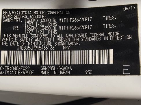 Used 2017 Toyota 4Runner TRD Off-Road AWD/4WD image 33