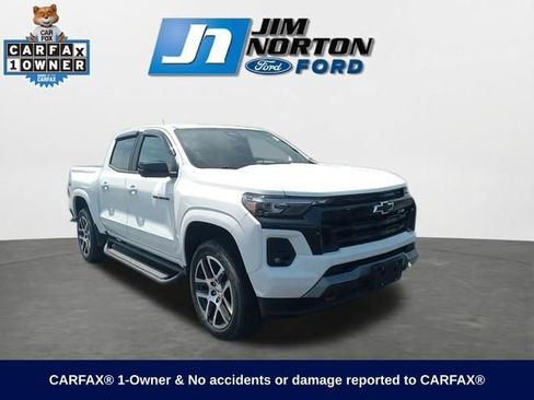 Used 2023 Chevrolet Colorado Z71 w/ Z71 Convenience Package 2 image 1