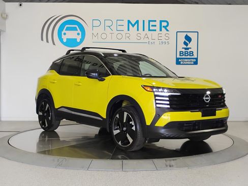 Used 2025 Nissan Kicks SR w/ Illumination Package image 83