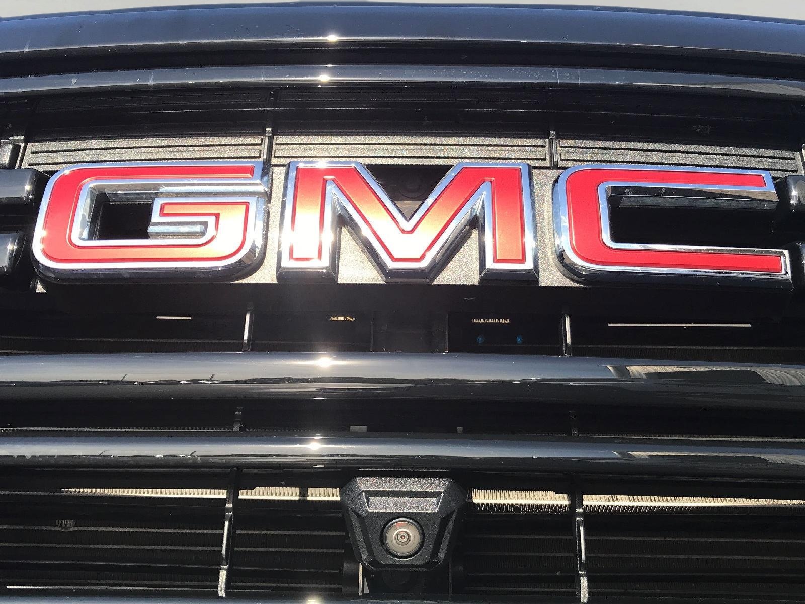 Used 2023 GMC Acadia AT4 w/ GMC Pro Grade Package AWD/4WD image 23